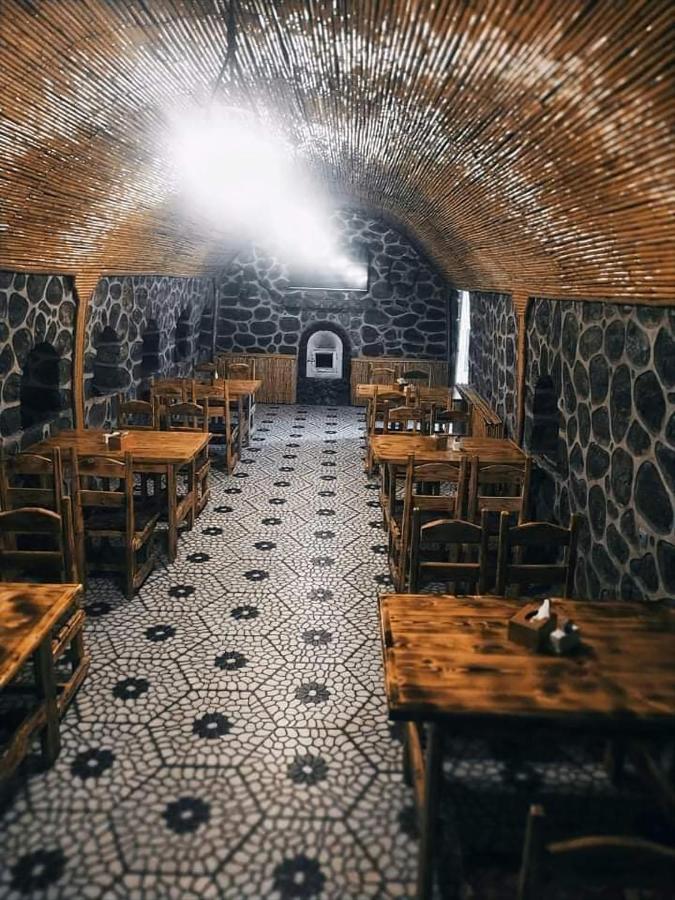 Zangezur Hotel Goris Extérieur photo