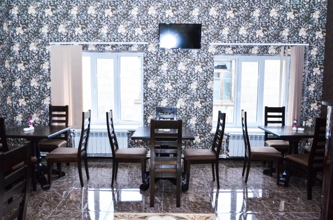 Zangezur Hotel Goris Extérieur photo